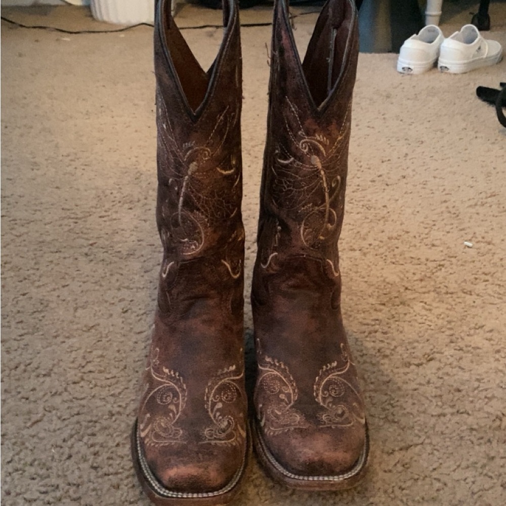 Women’s boots.